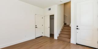 New Luxury Townhome with 2-Car Garage | Minutes to Downtown Redwood City & Tech Campuses New Luxury Townhome with 2-Car Garage | Minutes to Downtown Redwood City & Tech Campuses Gallery 6