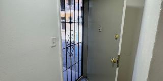 PL26 - 2666 Ellendale Place Gallery 22