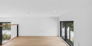 521 3rd Avenue N Gallery 24