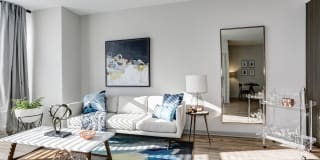 The Met Rockville Gallery 8