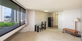 1700 Ala Moana Boulevard Gallery 1