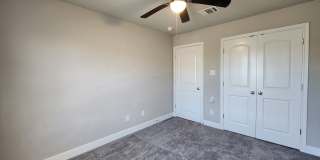 Great Location off County Line Rd /  3/2.5/2 Duplex / Fridge / Fenced in Yard with Covered Patio / NBISD Gallery 26