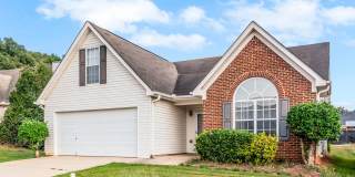 Spacious 3 Bedroom Gallery 1