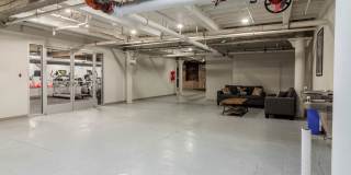 Broadway Apartments Gallery 21