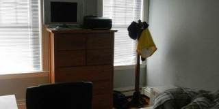 4 Bed 1 Bath in Mission Hill - (E)Heath St(.33/mi) - PENTHOUSE Gallery 9