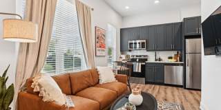 Everly Everly Gallery 10