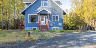 SEASONAL FURNISHED HOME Gallery 11