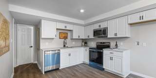 111 W Southern Avenue Gallery 4