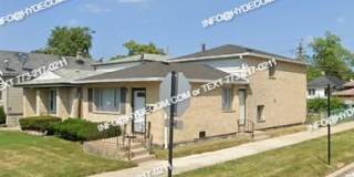 10059 South LaSalle Street Gallery 8