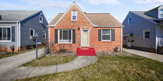 2438 Brookdale Ave Gallery 1