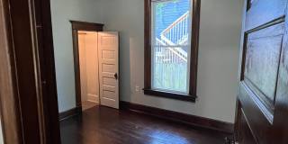 Adorable 3 Bedroom, 2 Bath on N Summit Gallery 7