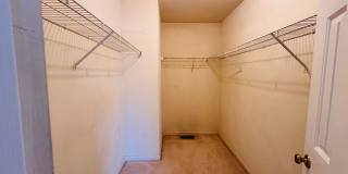 4 Bedroom, 4 Bath Townhouse Gallery 12