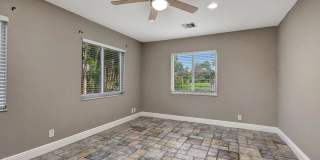 1402 Cormorant Road Gallery 22