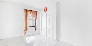1850 West 56th Street Gallery 5