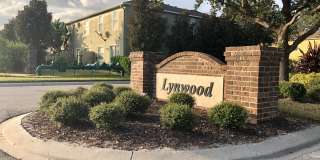 3 bedroom 2.5 bath-Move in JUNE-WATER,TRASH,SEWER & LAWN CARE INCLUDED! 2 story townhome with 1 car attached garage! 13492 Applerose Lane #22 Lynwood at Southmeadow Gallery 5
