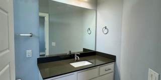 Great, modern 2 bedroom 2.5 bath available in South Austin! Gallery 31