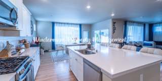 Stunning Soundview Estates 5 bedroom home Gallery 8