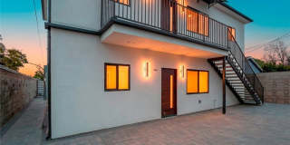 11112 Emelita Street 1/2 Gallery 1