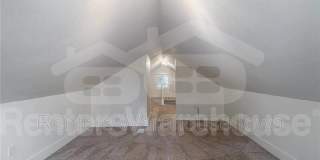 737 28th Street Gallery 27