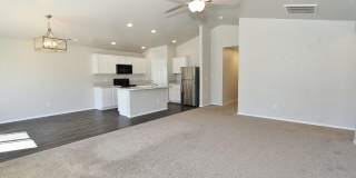 Immaculate Single-Level Home in Quiet Neighborhood Gallery 7