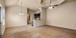 AVAILABLE NOW! NICE 3 BEDROOM DUPLEX IN NEW BRAUNFELS, TEXAS! Gallery 1