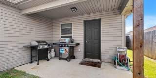927 E Swift Drive Gallery 24