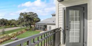 Azola South Tampa - Apartment & Townhome Gallery 15