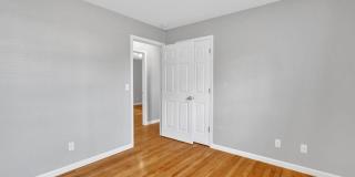 1125 Faye Street Gallery 32