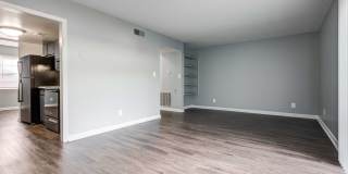 Country Club Apartments Gallery 7