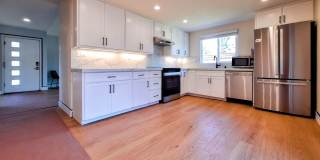 Beautifully Remodeled 3bd Single Story House: Everything Brand New! Beautifully Remodeled 3bd Single Story House: Everything Brand New! Gallery 9