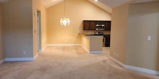 402 Nandina Court Gallery 3