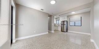 101 W 11th St Gallery 8