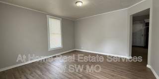 438 W Page Gallery 4