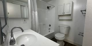 710 W Washington Gallery 9