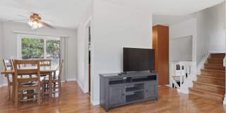 3 bed 2 1/2 bath Tri-level near Downtown Castle Rock! Gallery 8