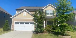 439 Parlier Drive - Bev Roberts Rentals and Property Management Gallery 1