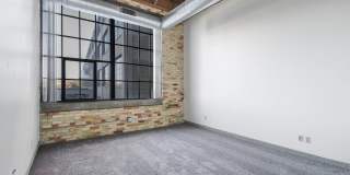 Off Broadway Apartments Gallery 11