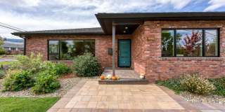 Mid Century Modern Home in Town Gallery 43