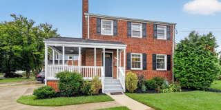 406 GILMOURE Drive Gallery 1