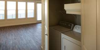 Magnolia Lofts on Vickery Gallery 21