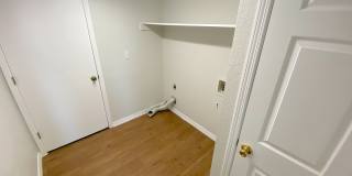 Beautiful North Hills Refrig A/C Home with Pool! Gallery 16