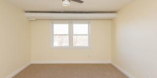 Chestnut Hill North Apartments Gallery 31