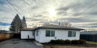 3-BEDROOM HOME WITH FENCED YARD, ENSUITE PRIMARY BEDROOM & RV PARKING Gallery 1