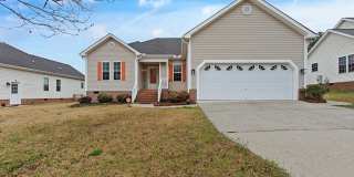 Adorable Ranch Home With Garage and Screen Porch! Gallery 1