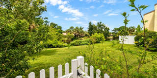 ANNUAL FURNISHED 1 BEDROOM, 1 BATH CONDO Gallery 12
