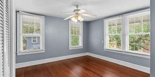 Charming Historic House in Harbor Oaks Gallery 6