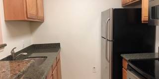 3175 Summit Square Dr Apt E11 Gallery 4