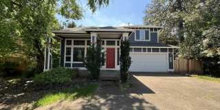 Beautiful 5BD/3BA Home with Soaking Tub, Island Kitchen & Attached 2-Car Garage Gallery 1