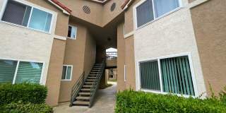 Must See Bright and welcoming one bedroom one bathroom unit in La Jolla Gallery 1