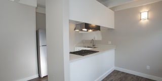 Monterey Townhouse Gallery 4